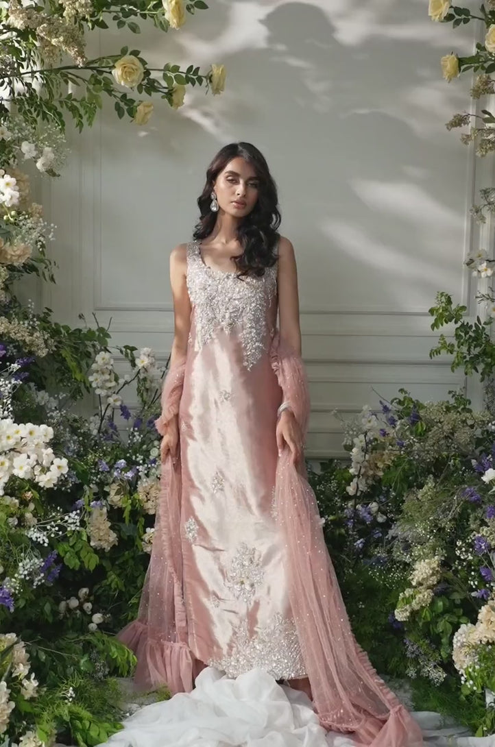 Media for pink-rose